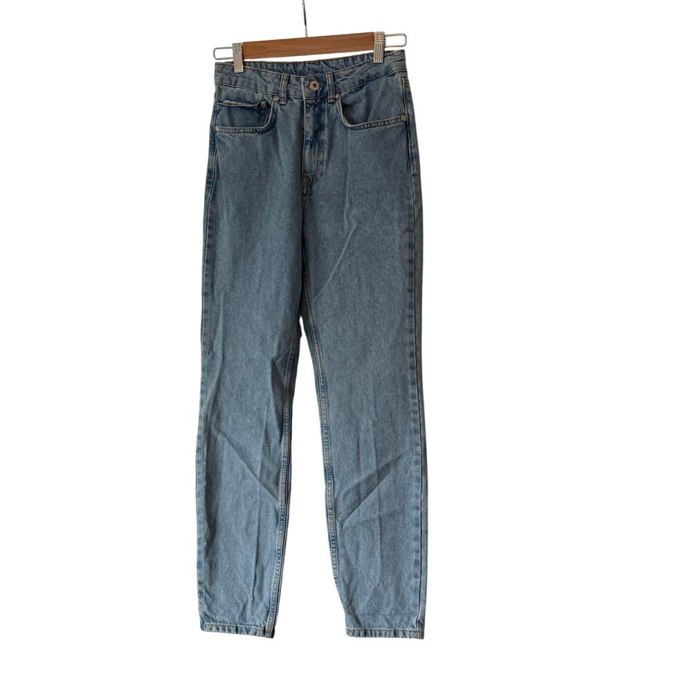 The Ragged Priest 90s light wash high rise straight legged mom jeans